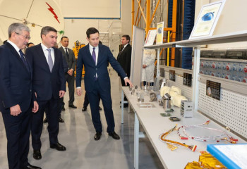 Бектенов қырғызстандық әріптесімен ғарыш саласындағы әріптестікті нығайтуды талқылады