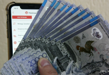 Семейде сыныптастарынан таяқ жеген оқушыға қазақстандықтар 24 млн теңге жинап берді