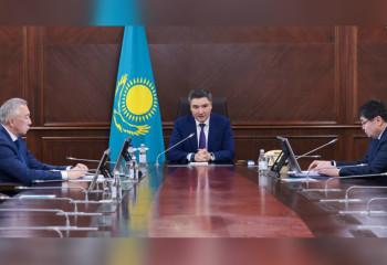 «Разговор будет жестким»: Олжас Бектенов призвал предпринимателей уплатить реальные налоги в течение двух недель