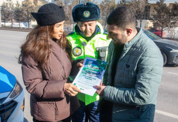 В Астане наградили водителей за безупречное соблюдение ПДД