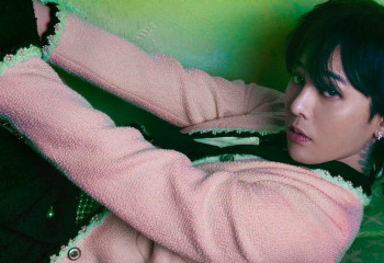 Танымал әнші миллион доллар тұратын сағатын көрсетті