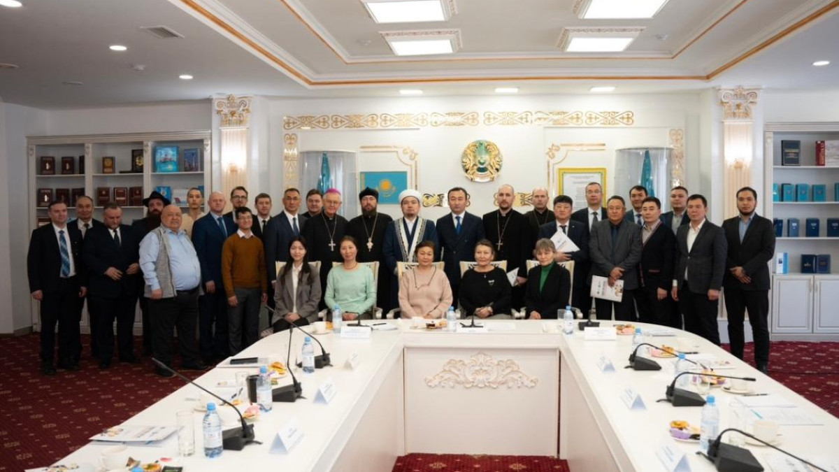  Астана қаласы әкімдігі 