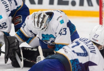 «Барыс» потерпел разгромное поражение в матче КХЛ против «Трактора»