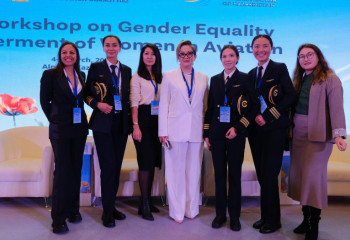 В казахстанской авиации работают 34 женщины-пилота