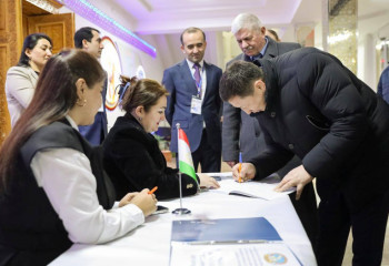 Казахстанский депутат принял участие в наблюдении за парламентскими выборами в Таджикистане