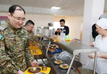 Общественные деятели впервые посетили воинскую часть Национальной гвардии