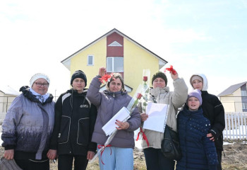 Талдықорғанда мереке қарсаңында 23 көпбалалы отбасы баспаналы болды