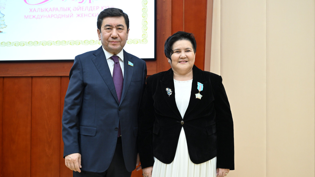  пресс-служба Мажилиса РК 