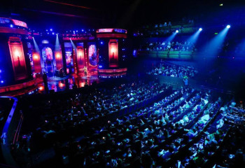 «Әлемнің жарығы»: в Астане прошел праздничный концерт в честь 8 марта