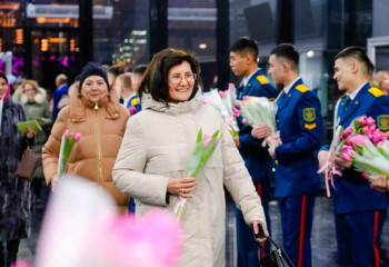 Астана әкімі әйелдер қауымын төл мерекесімен құттықтады