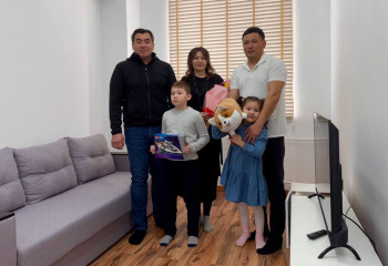 Сотрудницы ДЧС в Астане получили ключи от обновленных служебных квартир