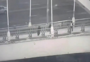 В Астане предотвратили трагедию на мосту 