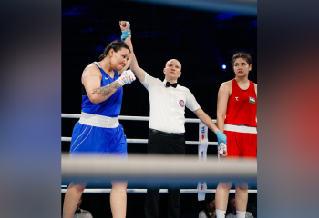 Ельдана Талипова уверенно стартовала на чемпионате мира по боксу в Сербии