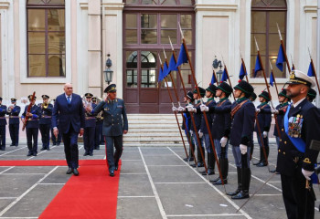 Министр обороны Казахстана провел встречу в Риме: обсуждены перспективы военного сотрудничества