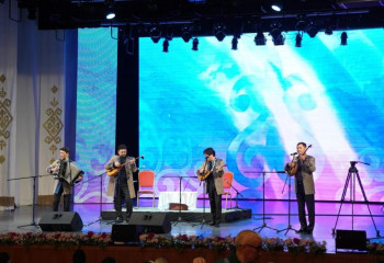 В ВКО завершился республиканский айтыс, посвященный 90-летию Калихана Ыскакова