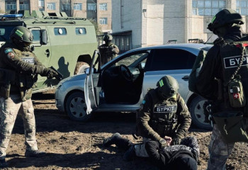 Офицер Нацгвардии обезвредил вооруженного хулигана