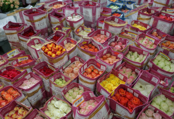 8 наурыздан кейін Қыз-келіншектер сыйлықтарын жаппай сатып жатыр