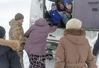 Еліміздің бірқатар өңірінде 11 бала қар құрсауынан құтқарылды