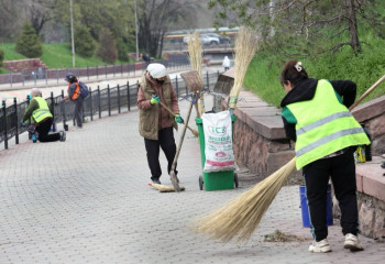 Неделя «Чистые парки и скверы» стартовала в Алматы