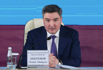 Олжас Бектенов экономиканы дамыту жөнінде кеңес өткізді