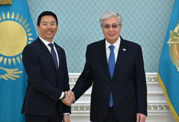 Head of State meets with CEO of Presight Thomas Pramotedham