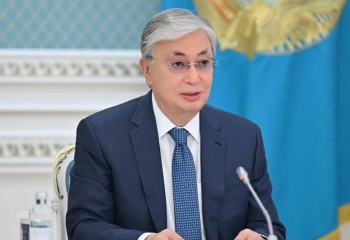 Глава государства поздравил казахстанцев с Амал күні