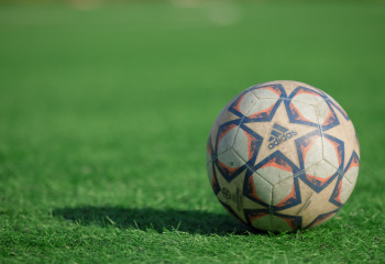 Депутат Мажилиса обратил внимание на траты казахстанских футбольных клубов