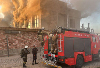 Сильный пожар вспыхнул в Шымкенте