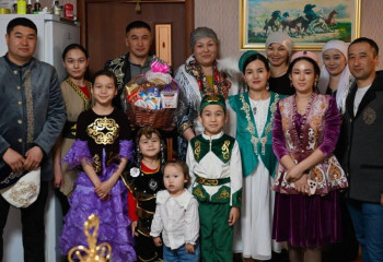 Шаңырақ күні: әскери қызметшілер ынтымақ күнімен құттықтады