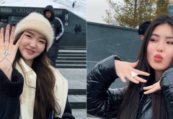 Бойцы Нацгвардии подарили астанчанкам украшения по древней традиции «Селт еткізер»