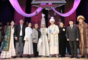 Музыкалық жас көрермен театрында он алтыншы жұптың некесі қиылды