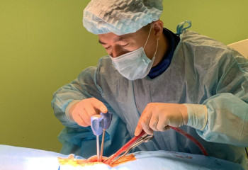 Маңғыстаулық нейрохирургтер ауыр жарақат алған науқасқа шұғыл ота жасады