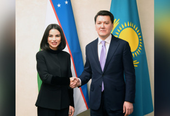 Ерлан Карин встретился с помощником Президента Узбекистана Саидой Мирзиёевой