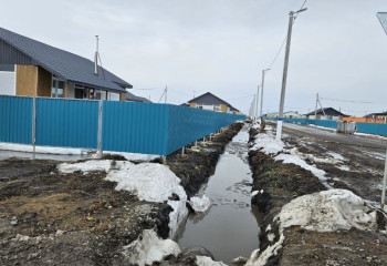 В Петропавловске откачивают талые воды с помощью 40 мотопомп и 30 ассенизаторских машин