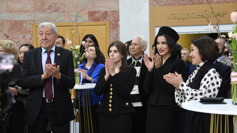  Мәдениет және ақпарат министрлігі 