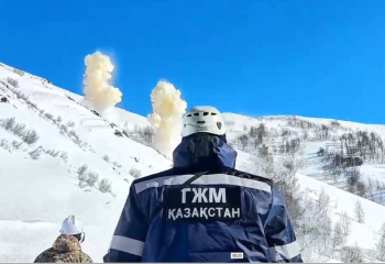 В МЧС РК предупредили о высокой лавинной опасности и назвали рискованные районы