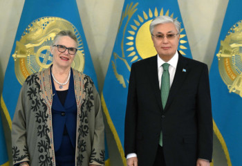 Президент Казахстана провел встречу с членом Конгресса США Кэрол Миллер