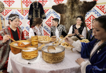 Қымыз vs Шұбат: Қазақстанда қай сусынға сұраныс артты?