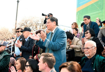 Алматылықтар Наурыз мейрамын кең көлемде тойлап жатыр