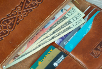 Бүгінгі доллар бағамы қандай?