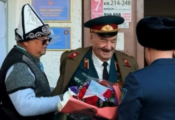 Павлодарда 91 жастағы тыл еңбеккеріне құрмет көрсетілді
