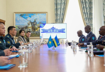 Министерство обороны Казахстана посетила военная делегация Руанды