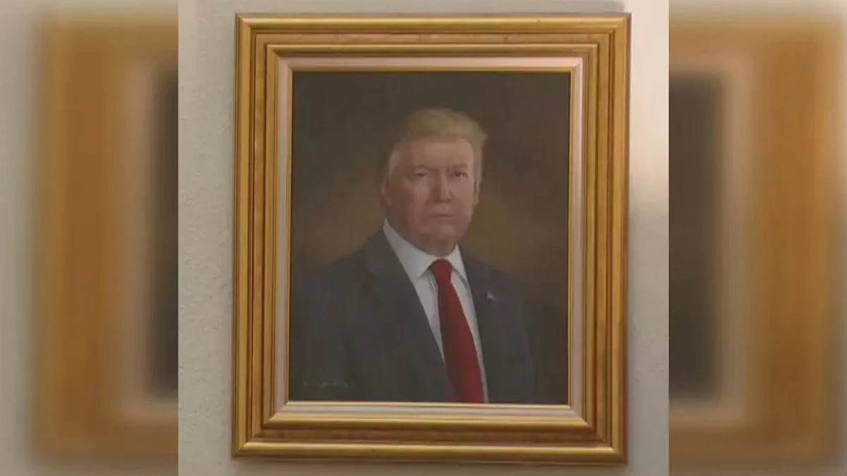  truthsocial.com/@realDonaldTrump 