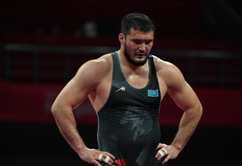 Трое казахстанских борцов вышли в полуфинал чемпионата Азии в Аммане
