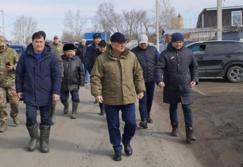 Аким Акмолинской области проверил паводковую ситуацию в Буландынском районе