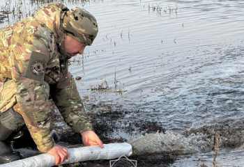 Север и северо-запад Казахстана готовятся к паводкам: спасатели укрепляют берега и закладывают мешкотару