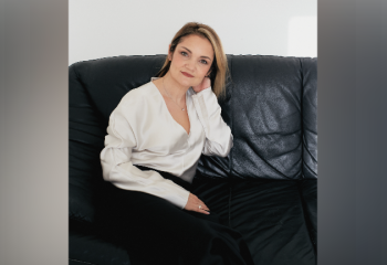 Казахстанский психолог написала книгу о своей работе с подростками