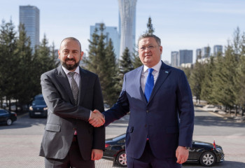Armenian FM  arrives on first official visit to Astana