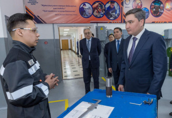 Премьер-министр оценил подготовку молодых специалистов в Павлодаре
