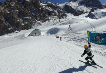 Спасатели прошли снежный экстрим-челлендж в Алматы